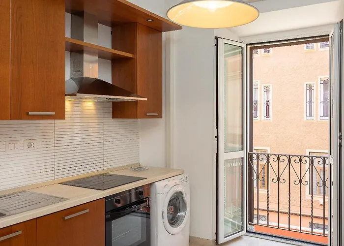 Apartment Cesare By In Rom