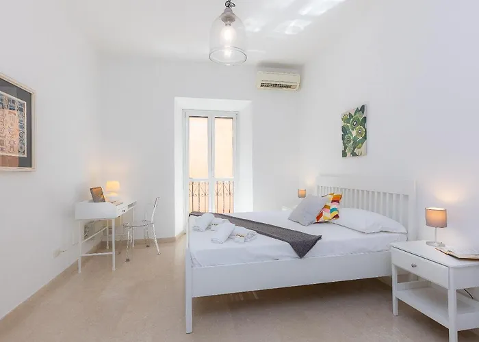 Cesare By In Apartment *
