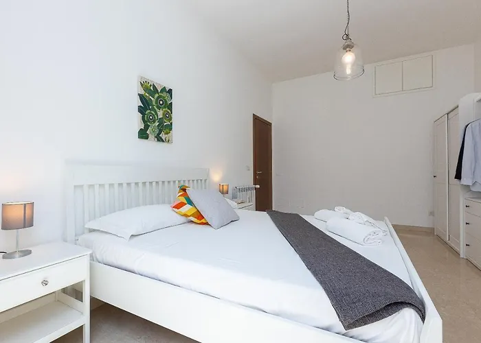 Cesare By In Apartment